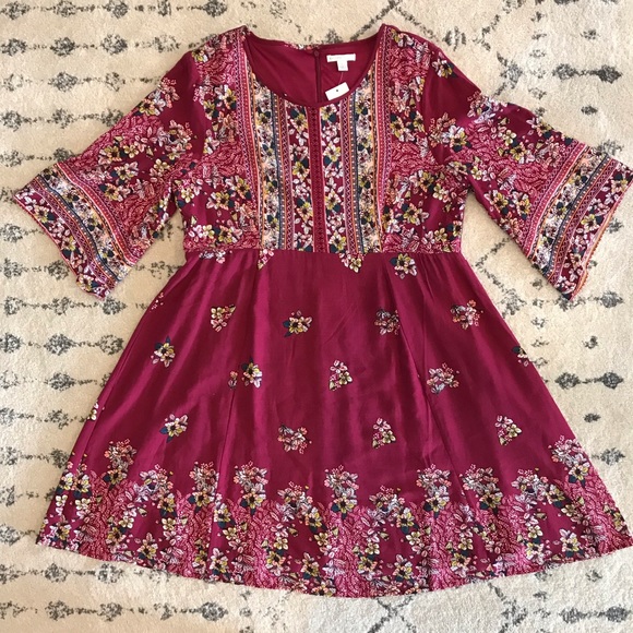 Est. 1946 Dresses & Skirts - NWT Est. 1946 Floral Dress Bell Sleeves Size Large